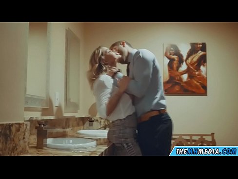 ❤️ Döşlü sarışın sizi ictimai tualetdə aldatdıqda ️ Porno az.extratorrents.top ❌